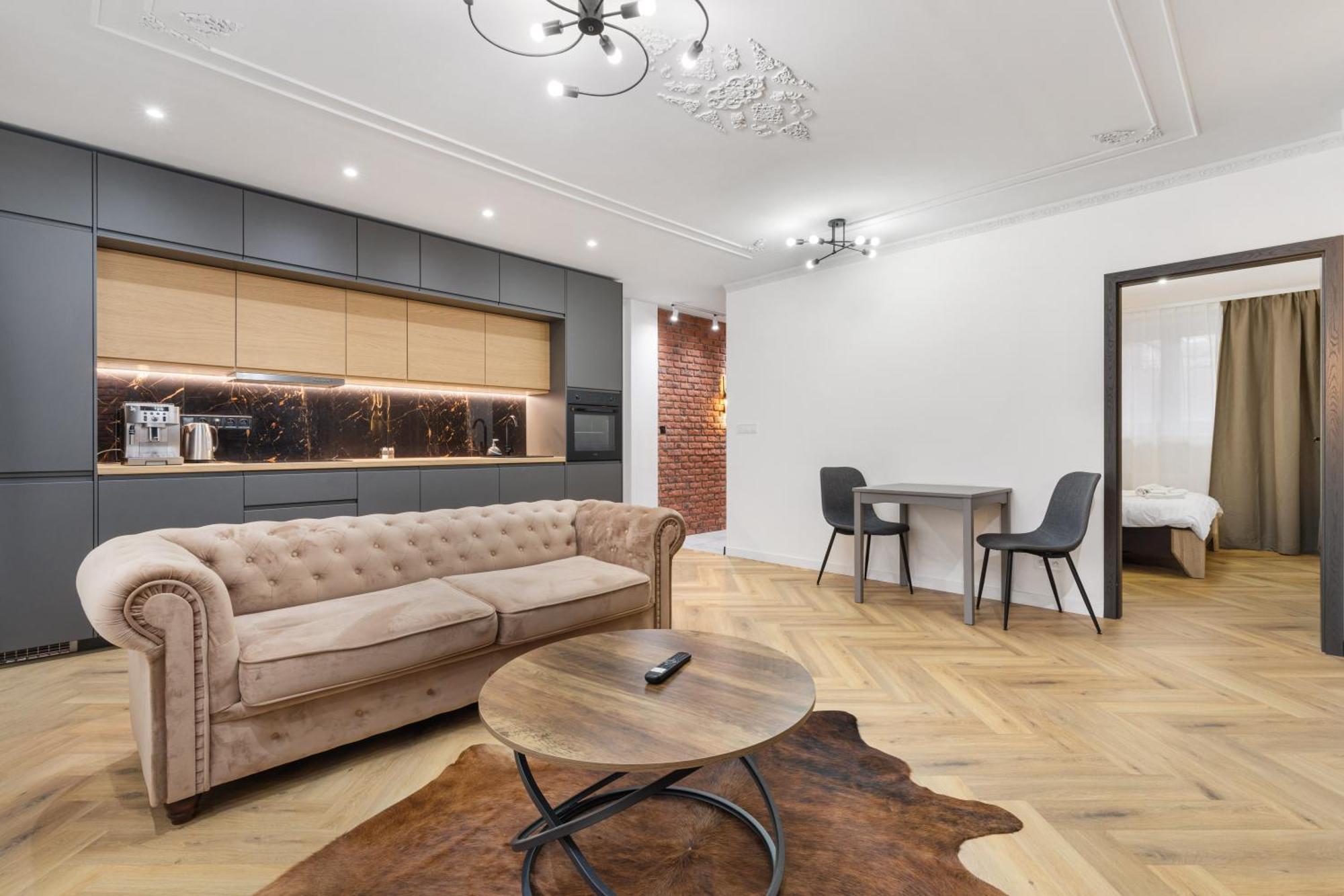 Retro Luxury 1br *