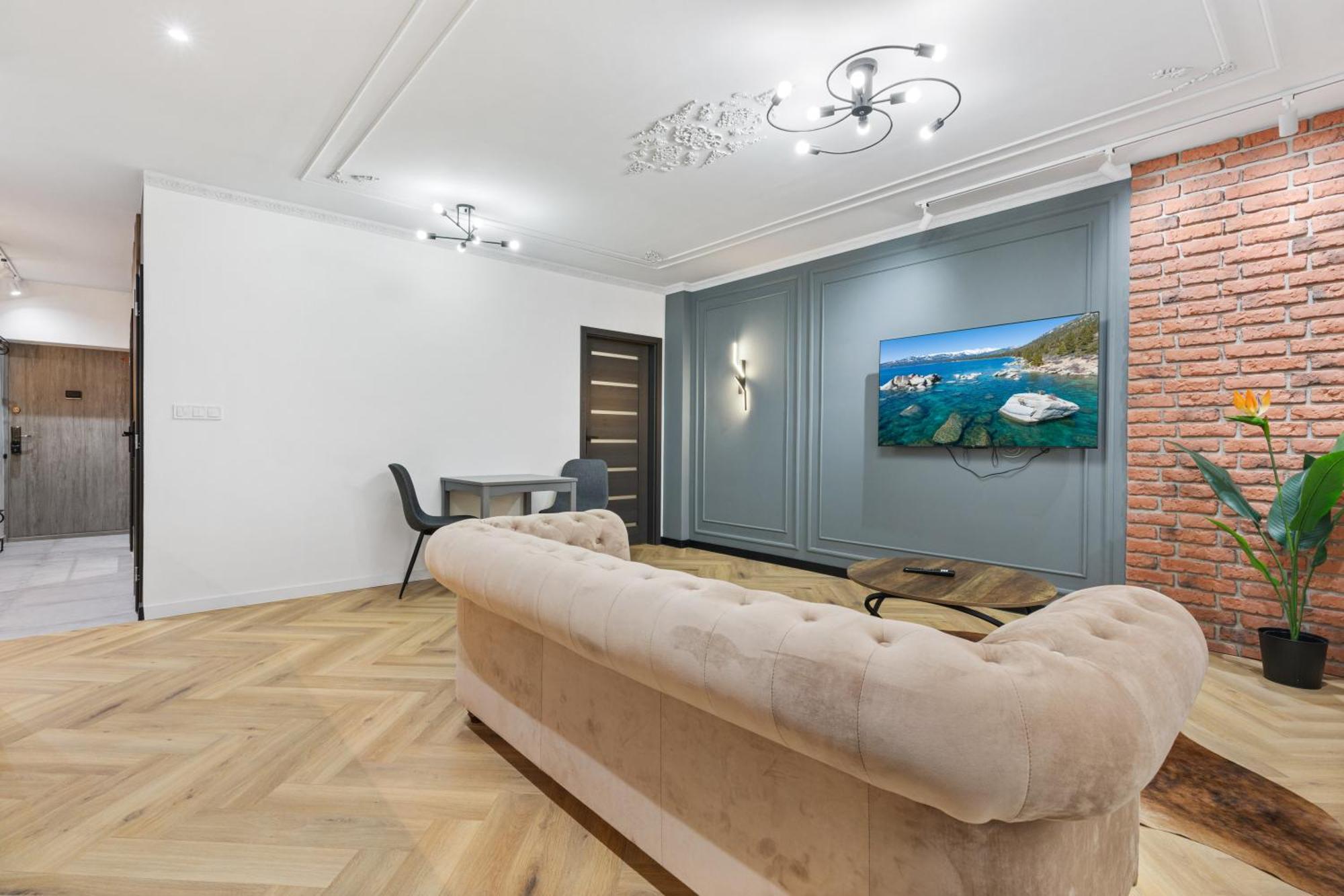 Retro Luxury 1br *